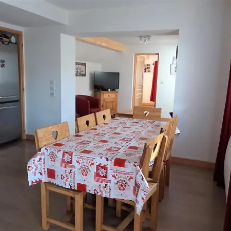 Spacieux 3*, 1er Etage D'un Chalet, Centre Village, Proche Commerces Et Pistes, 200m Des Pistes - Fr-1-618-3 * Albiez-Montrond
