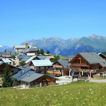 Spacieux 3*, 1er Etage D'un Chalet, Centre Village, Proche Commerces Et Pistes, 200m Des Pistes - Fr-1-618-3