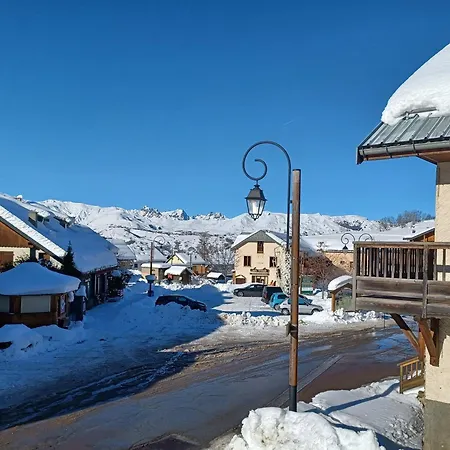 Spacieux 3*, 1er Etage D'un Chalet, Centre Village, Proche Commerces Et Pistes, 200m Des Pistes - Fr-1-618-3 *
